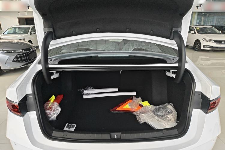 Used BYD Qin PLUS 2025 DM-i Smart Drive 55KM Leading Model