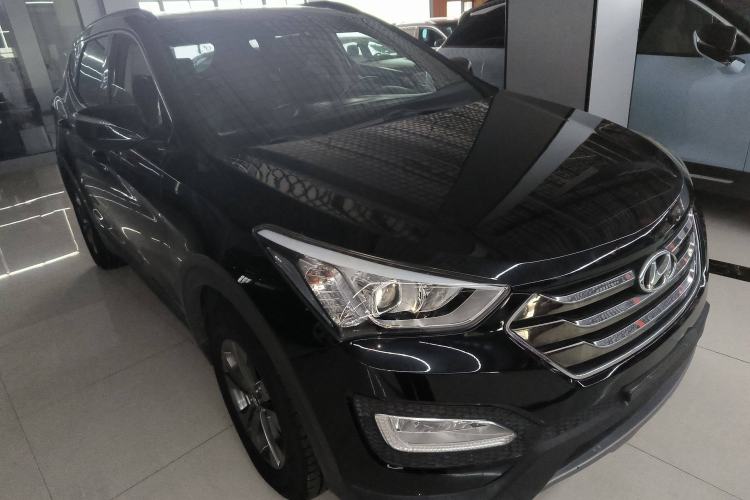 Used Hyundai Santa Fe 2013 2.4L Automatic 4x4 Comfort Edition
