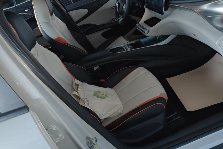 Used BYD Dolphin 2021 405 km Fashion Edition
