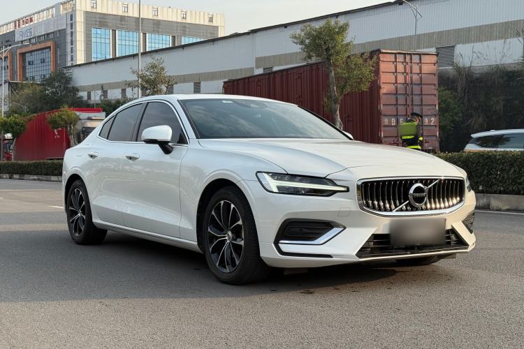 Used Volvo S60 2022 B4 Zhiyi Luxury Edition