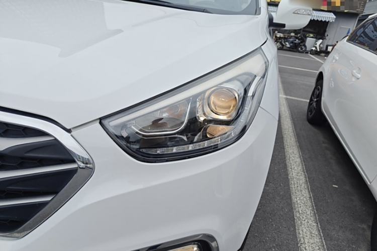 Used Hyundai ix35 2015 2.0L Automatic 2WD Smart Version China V Standard
