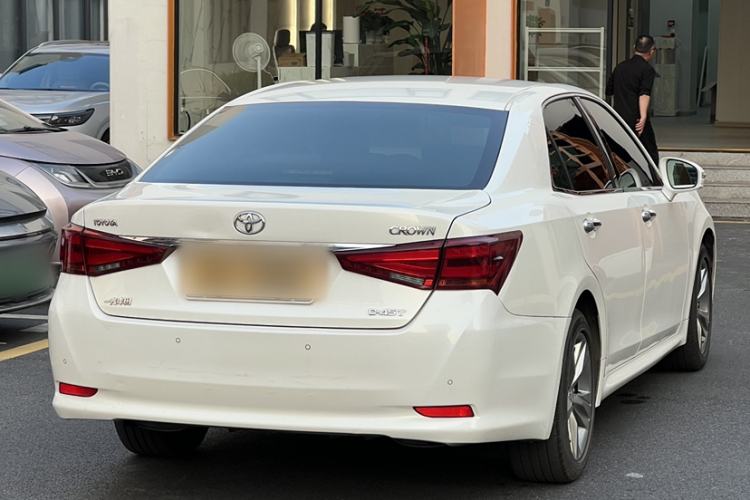 Used Toyota Crown 2015 2.0T Fashion Edition
