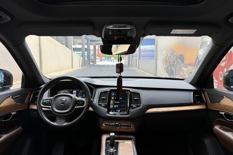 Used Volvo XC90 2021 B6 Zhiyi Luxury Edition 7-Seater
