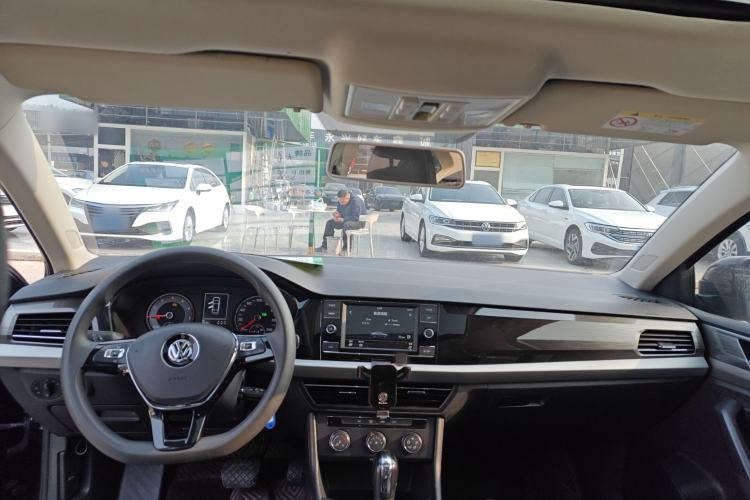 Used Volkswagen Lavida 2019 1.5L Automatic Comfort Edition China VI Standard