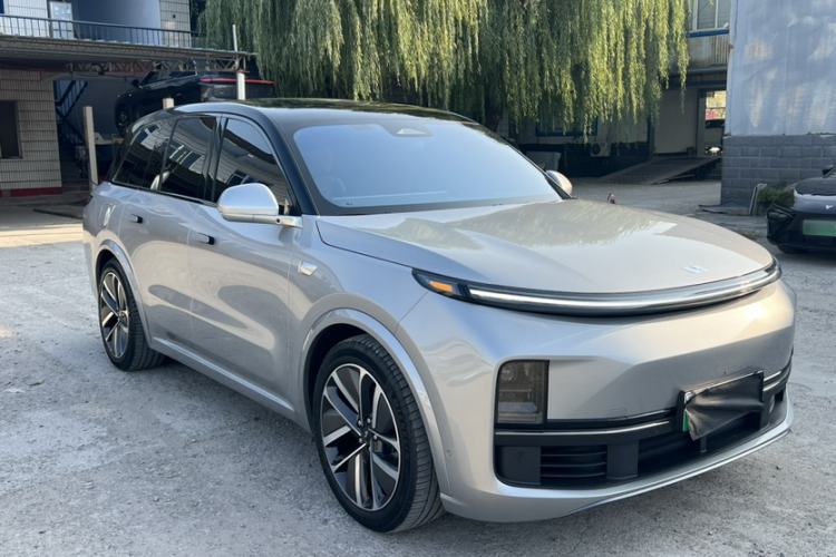 Used Li Auto L8 2023 Pro Model
