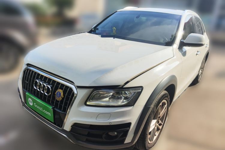 Used Audi Q5 2018 Collector's Edition 40 TFSI Technology Model

