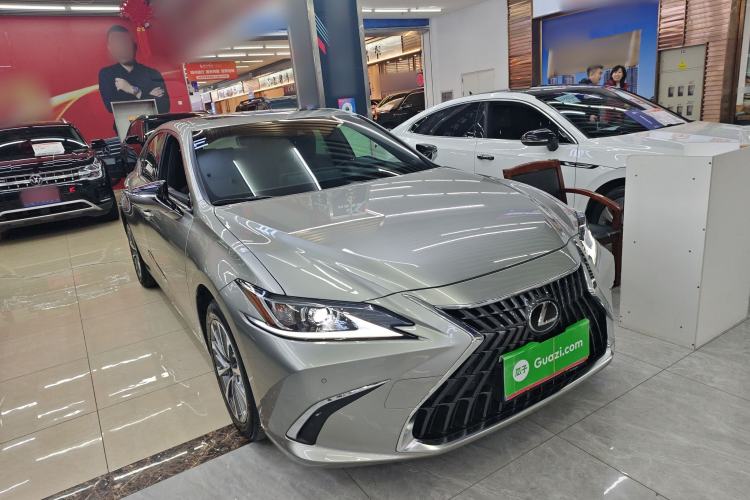 Used Lexus ES 2023 200 Excellence Edition