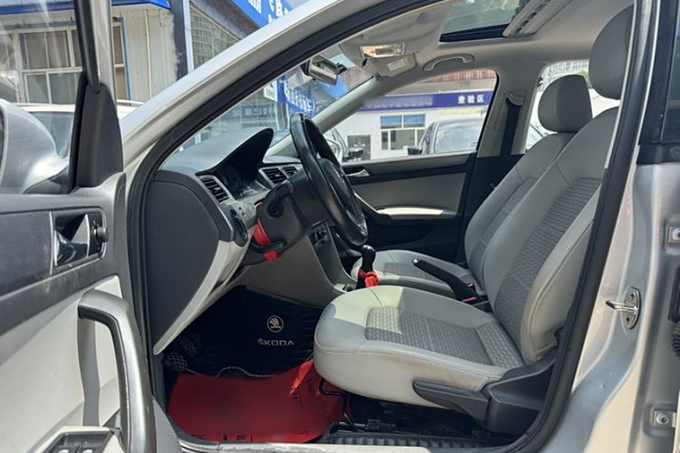 Used Skoda Rapid 2016 1.4L Manual Trend Edition
