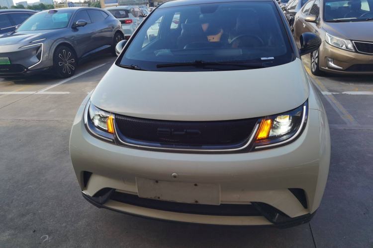 Used BYD Dolphin 2021 405 km Fashion Edition
