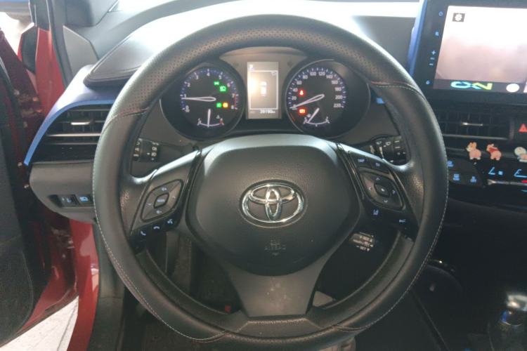 Used Toyota C-HR 2018 2.0L Leading Edition China V-standard
