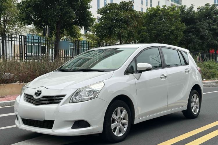 Used Toyota Verso 2014 Starlight 180E CVT Elite Edition
