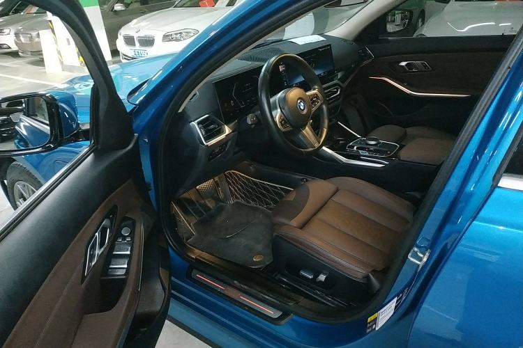 Used BMW i3 2022 eDrive 35 L
