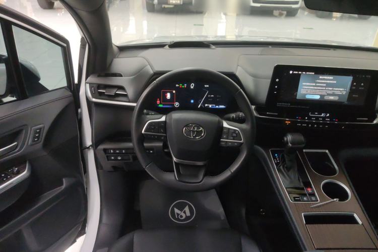 Used Toyota Granvia 2024 2.5L Hybrid Prestige PLUS Edition
