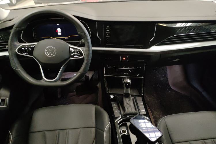 Used Volkswagen Passat 2024 380TSI Dragon Edition
