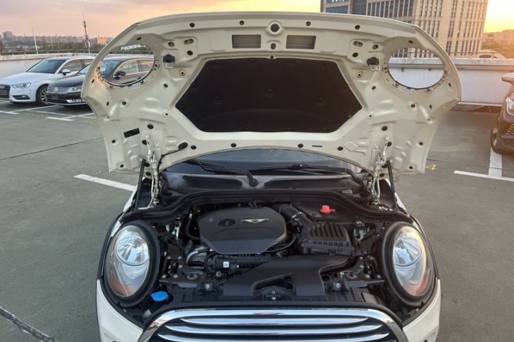 Used  MINI 2016 1.5T COOPER
