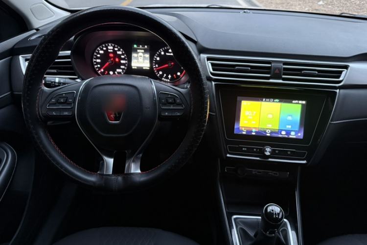 Used Roewe i5 2020 1.5L Manual 4G Connect Luxury Edition
