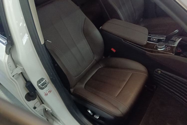 Used BMW 5 Series 2019 Facelifted 525Li Luxury Package
