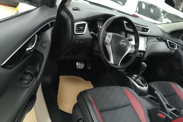 Used Nissan Qashqai 2016 2.0L CVT Luxury Edition
