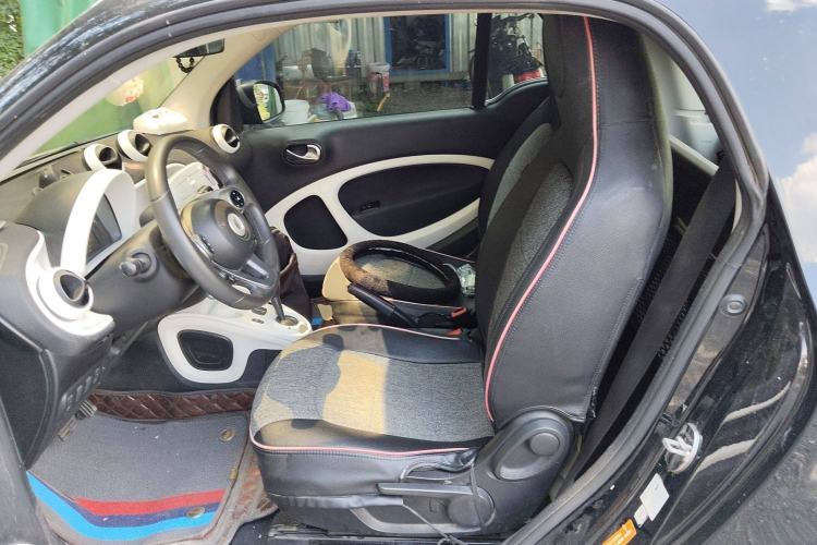 Used  fortwo 2015 1.0L 52 kW Hardtop Passion Edition
