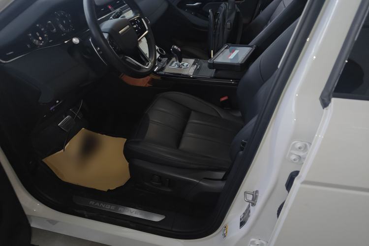 Used Land Rover Range Rover Evoque 2023 Aurora L 249 PS Luxury Edition
