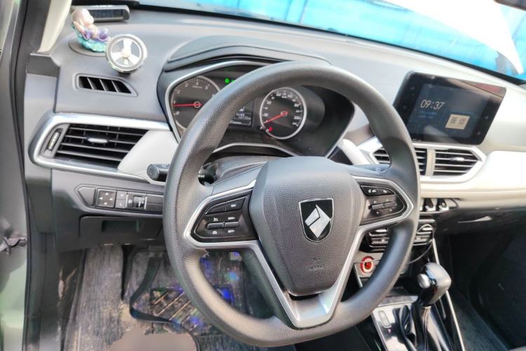 Used Baojun 530 2019 1.5T CVT Luxury Model 7 Seats China V Emission Standard
