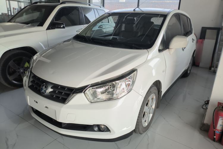 Used Venucia R50 2013 1.6L Automatic Luxury Edition