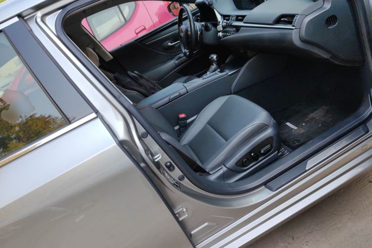 Used Lexus ES 2020 200 Excellence Edition