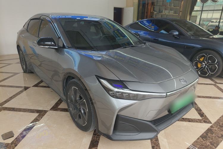 Used Toyota bZ3 2023 616 km Long-Range PRO
