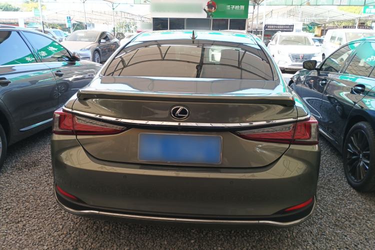 Used Lexus ES 2020 200 Excellence Edition
