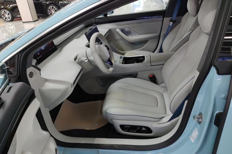 Used Hima Luxeed S7 2025 785 km Ultra