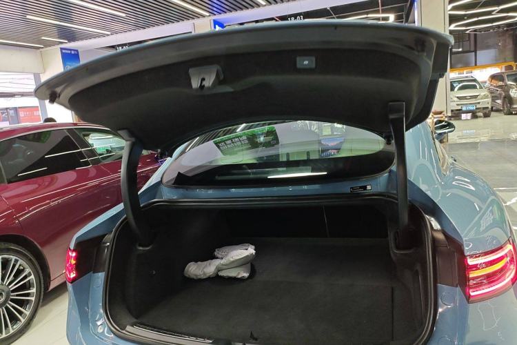 Used Hima Luxeed S7 2025 855 km Max