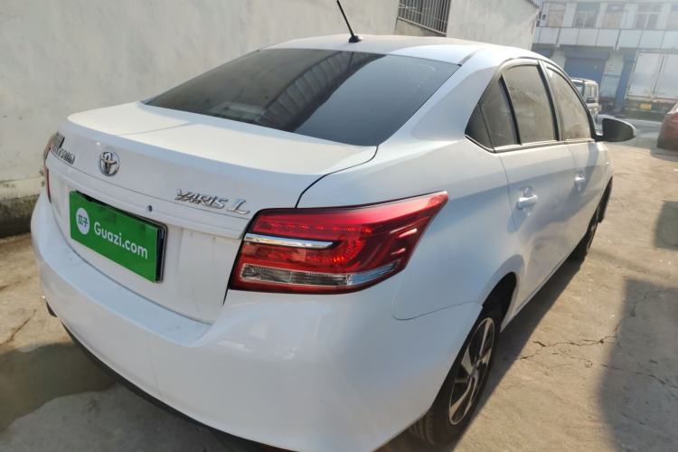 Used Toyota YARiS L 2017 1.5E CVT Dynamic Edition
