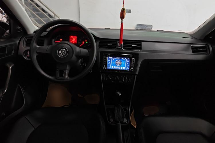 Used Volkswagen Santana 2015 1.6L Automatic Fashion Edition
