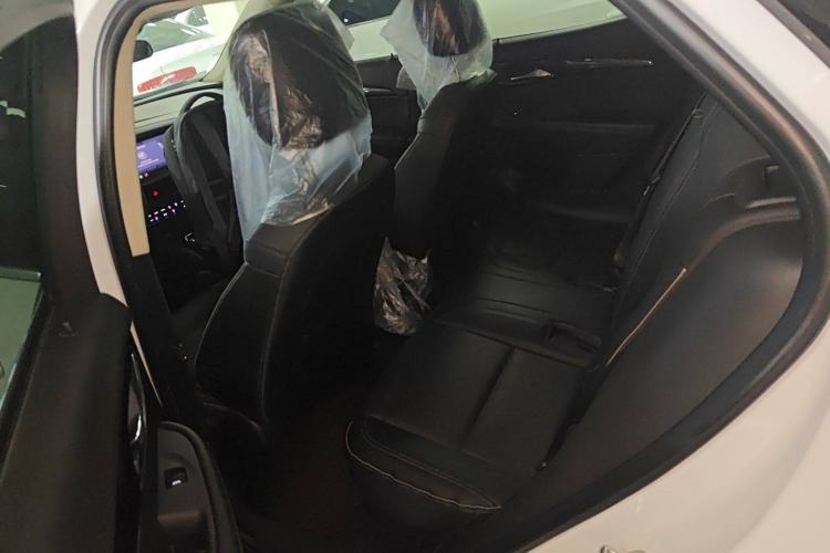 Used Buick Envision 2022 Encore S 652T Two-Wheel-Drive Luxury Model
