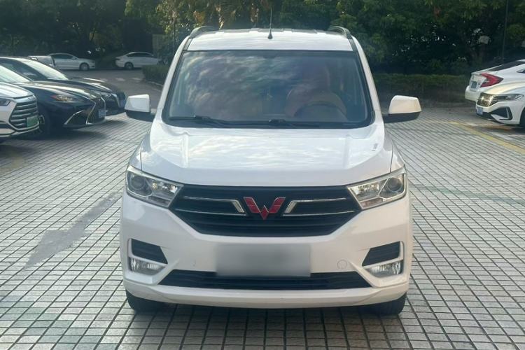 Used Wuling Hongguang 2018 1.5L S Comfort Model L2B
