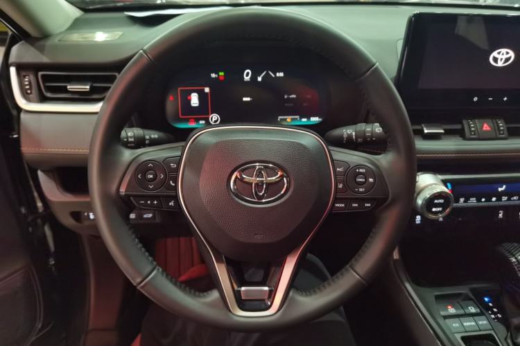 Used Toyota RAV4 2024 2.0L CVT Two-Wheel Drive Fashion Plus Edition
