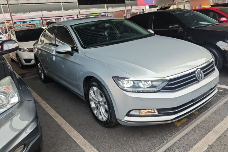 Used Volkswagen Magotan 2018 330TSI DSG Luxury Model
