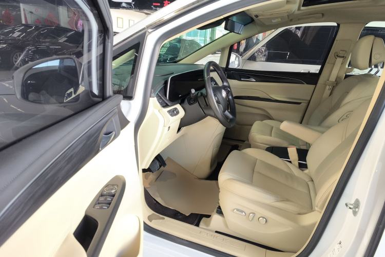 Used Buick GL8 2023 ES Lu Zun Deluxe Model
