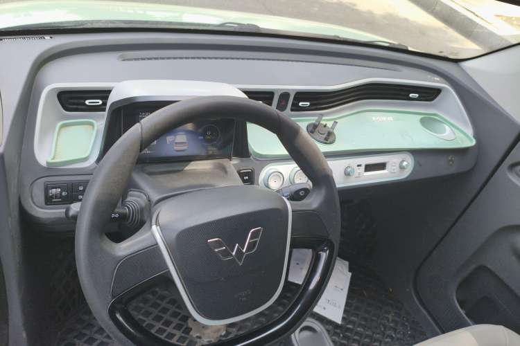 Used Wuling Hongguang MINIEV 2021 Macaron Premium Model – Lithium Iron Phosphate