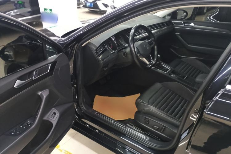 Used Volkswagen Magotan 2020 330TSI DSG Leading Model
