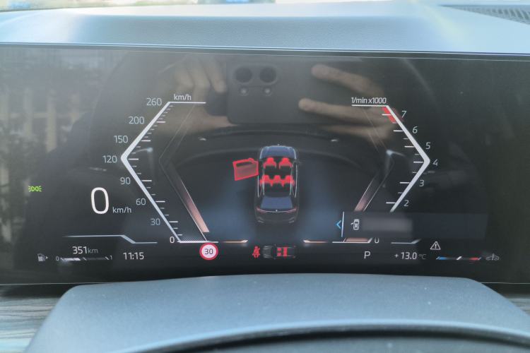 Used BMW X7 2023 xDrive40i Luxury Package with Leading Features
