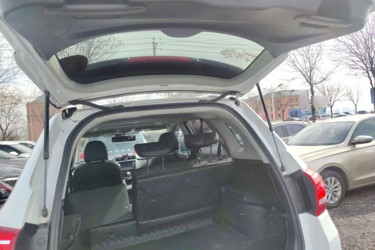 Used Haval H6 2015 Revised Version Sport Edition 1.5T Manual Transmission Two-Wheel Drive Elite Grade
