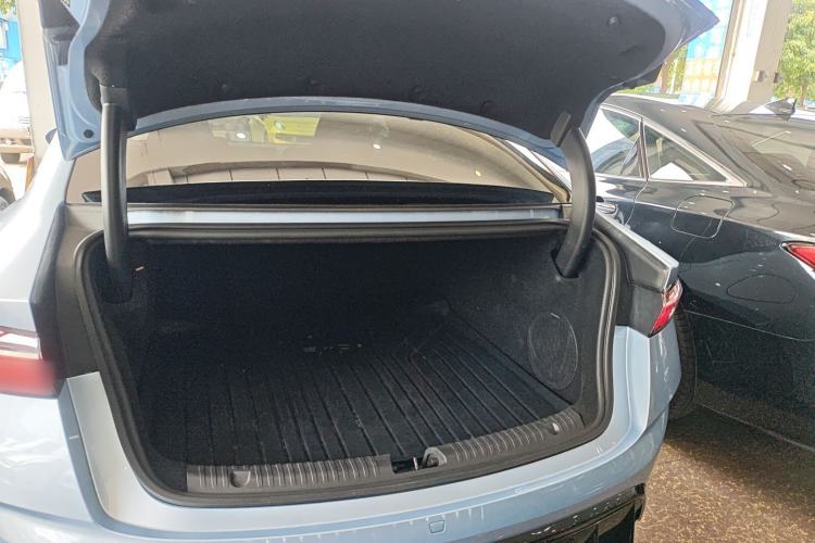 Used BYD Seal 2022 700 km Long-Range Rear-Wheel-Drive Version