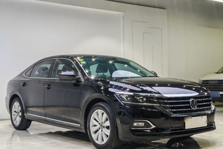 Used Volkswagen Passat 2020 Facelift 330TSI Elite Edition China VI Standard