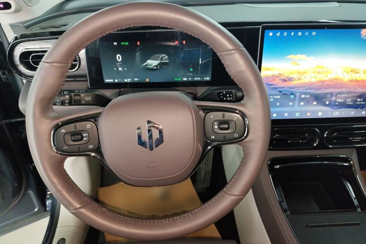 Used Leapmotor C11 2024 Range-Extended 300 Luxury Edition
