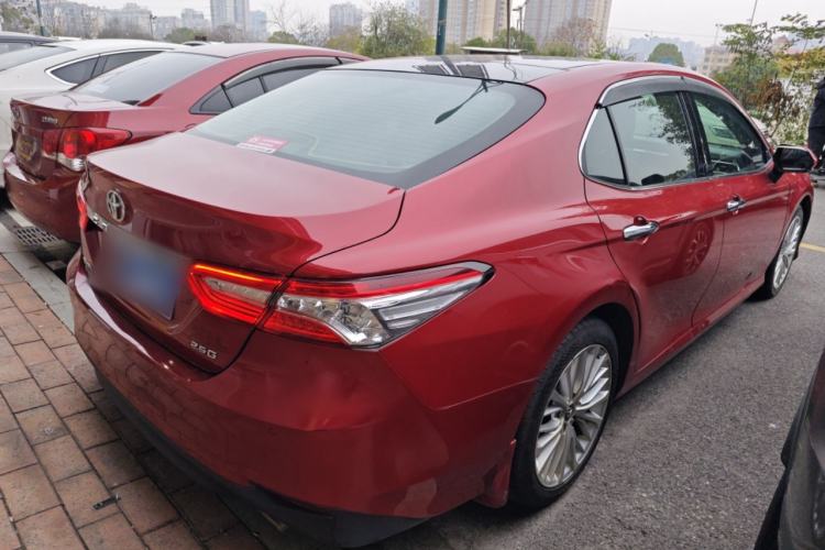 Used Toyota Camry 2018 2.5G Luxury Edition
