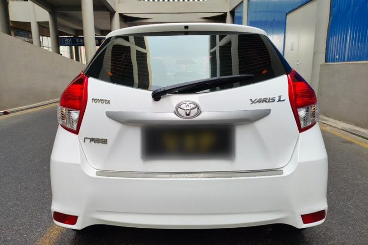 Used Toyota YARiS L 2015 1.5E Automatic Charm Edition
