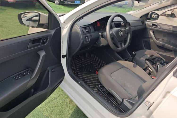 Used Volkswagen Santana 2018 1.5L Manual Fashion Edition
