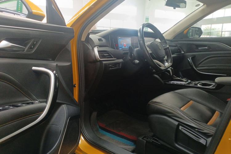 Used Bestune T77 2019 230 TID Automatic Luxury Version China VI Emission Standard
