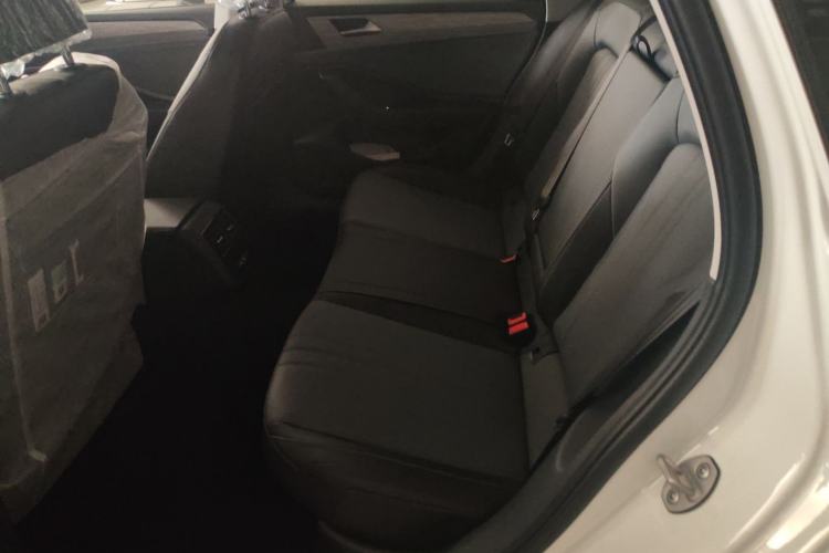 Used Volkswagen Sagitar 
